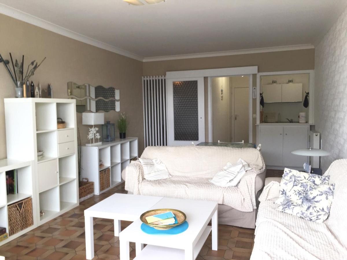 Wembley Apartment Миделкерке Екстериор снимка